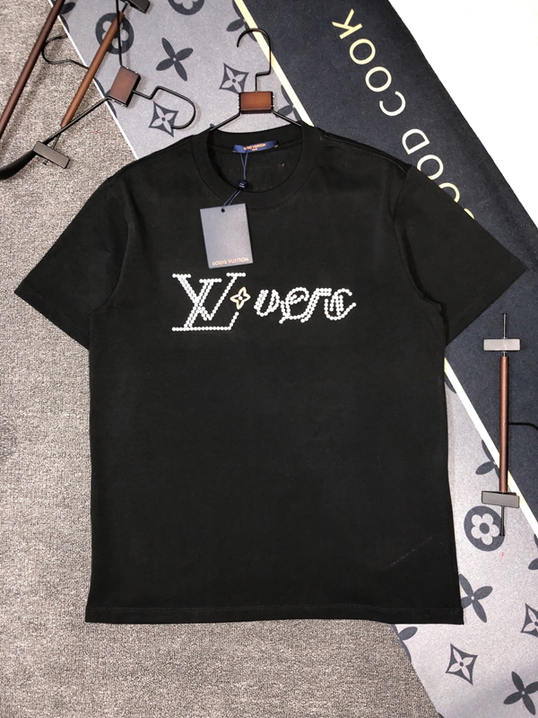 ブランドTシャツ正面デザイン